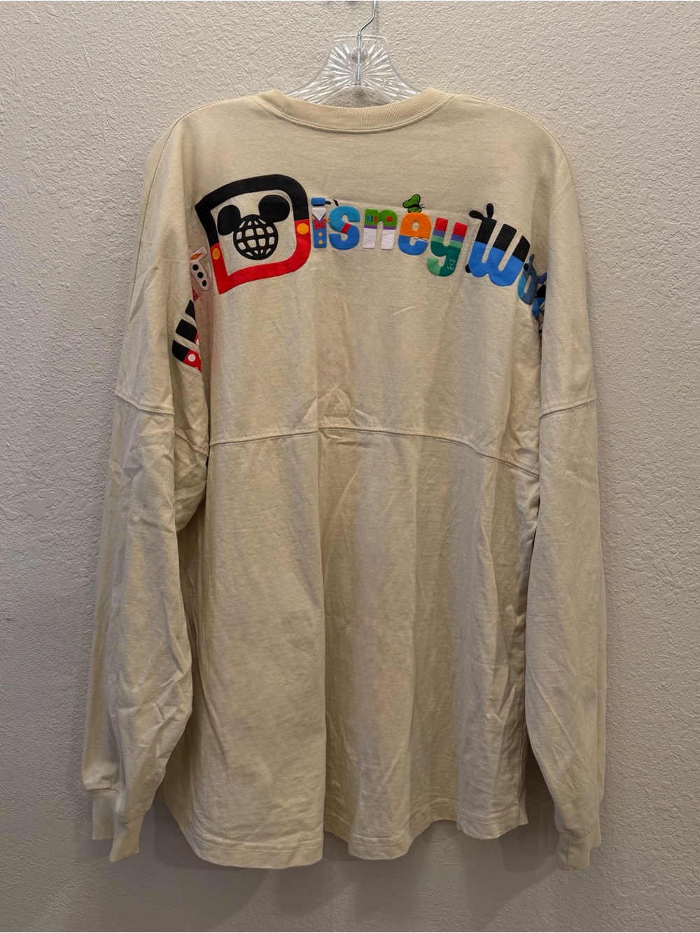 Disney Spirit Jersey Walt Disney World Mickey Characters Est 1971 Beige Size L